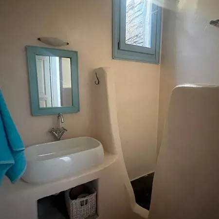 House By The Sea In Kea Cyclades Melissaki